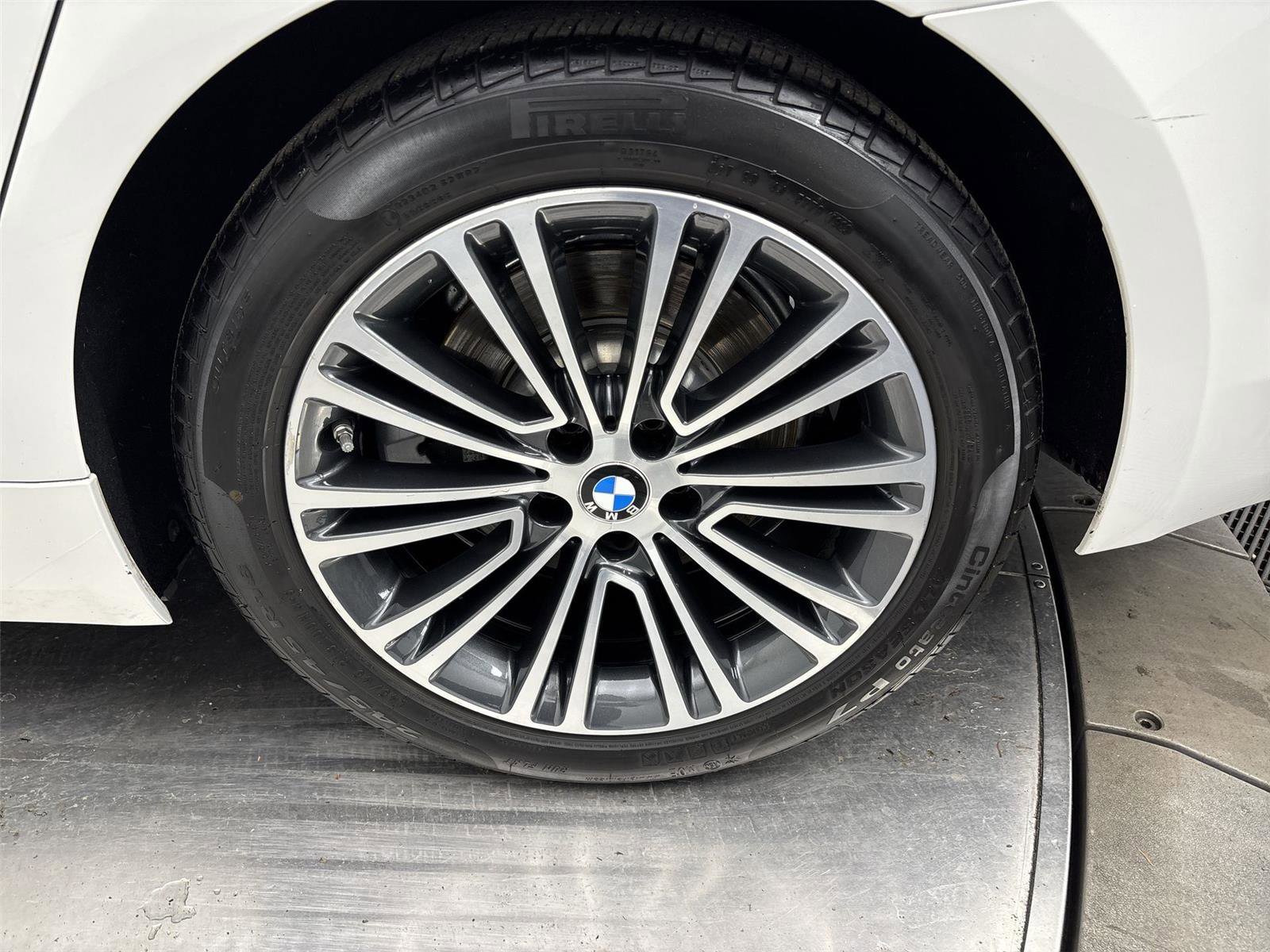 Used 2019 BMW 530i xDrive w/ Convenience Package AWD/4WD image 27