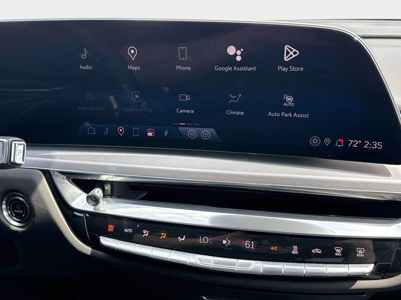 Certified 2024 Cadillac Lyriq Luxury AWD/4WD image 4