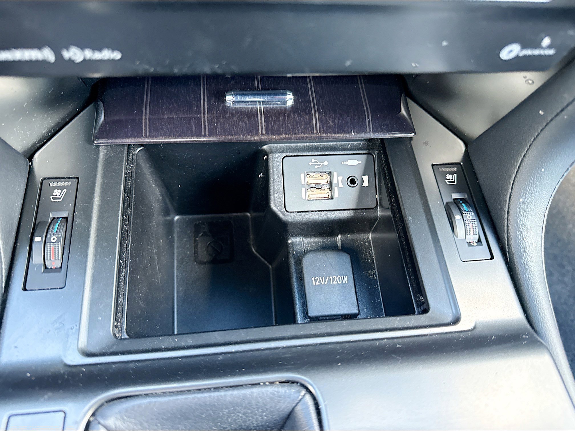 Used 2023 Lexus GX 460 Premium w/ Premium Package AWD/4WD image 30