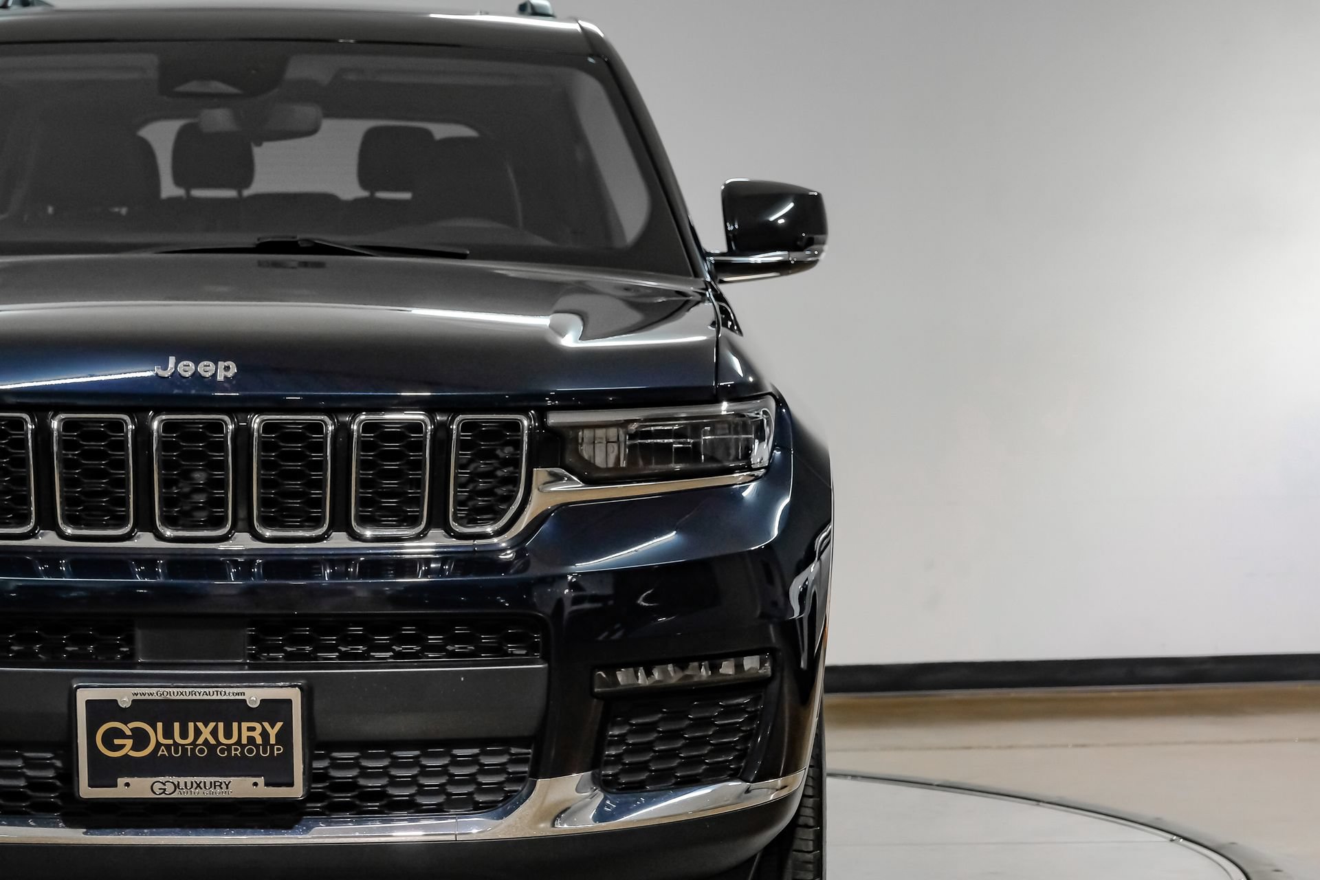 Used 2023 Jeep Grand Cherokee L Limited AWD/4WD image 52