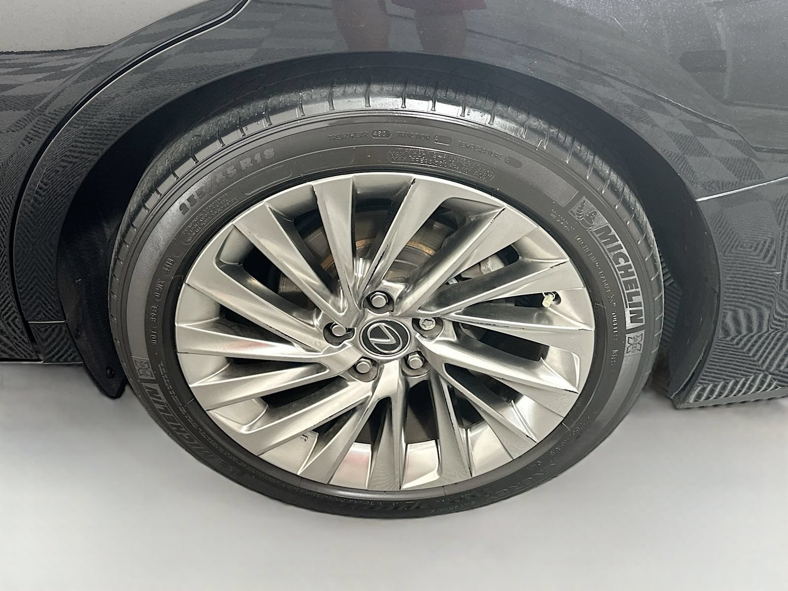 Used 2020 Lexus ES 350 w/ Accessory Package 2 FWD image 31