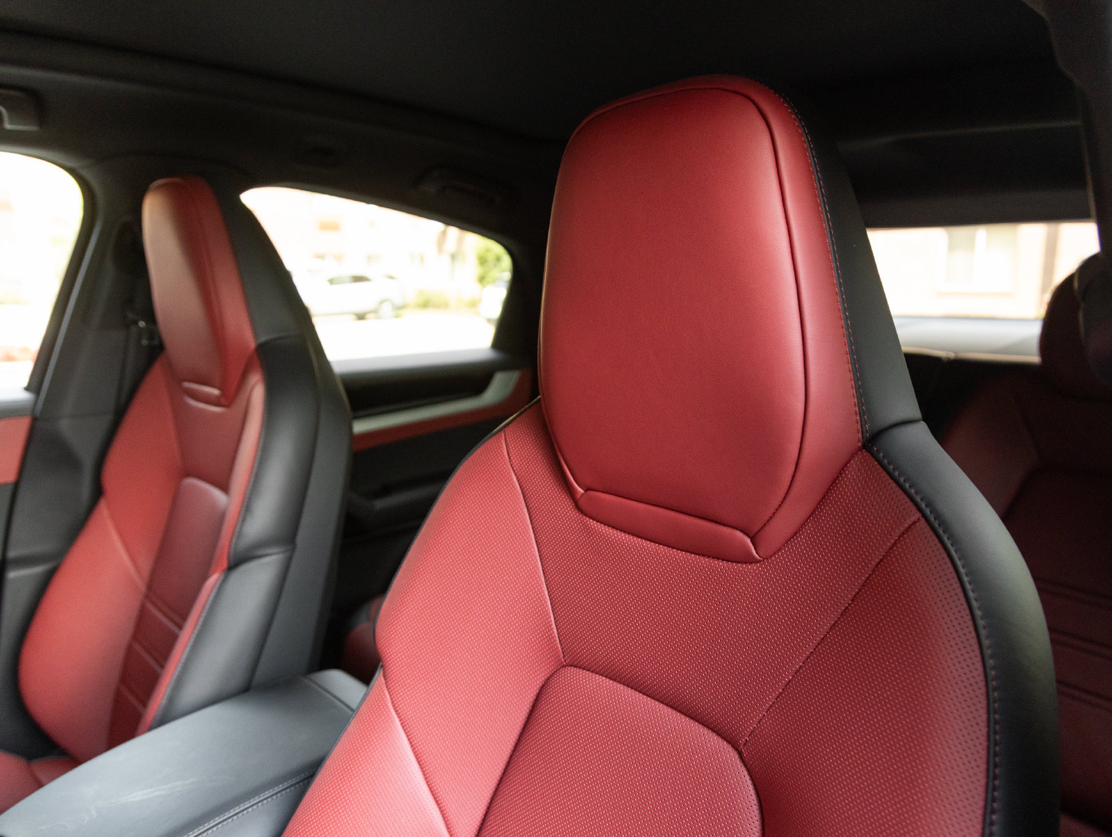 New 2026 Porsche Cayenne Coupe AWD/4WD image 23