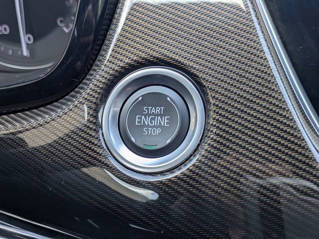 Certified 2025 Cadillac XT6 Premium Luxury image 34