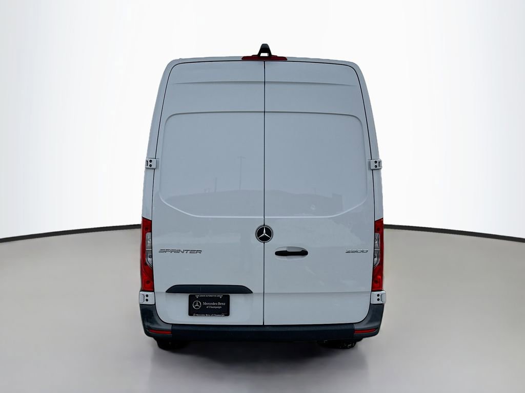 Used 2023 Mercedes-Benz Sprinter 2500 image 6