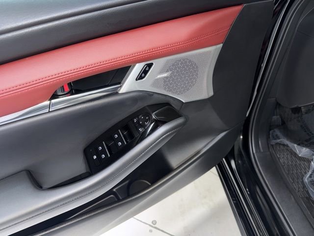 Used 2025 MAZDA MAZDA3 2.5 S Hatchback w/ Premium Pkg image 12