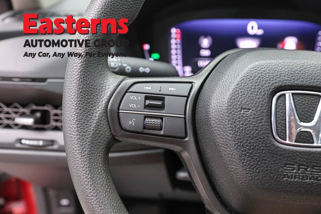 Used 2025 Honda Accord SE image 15