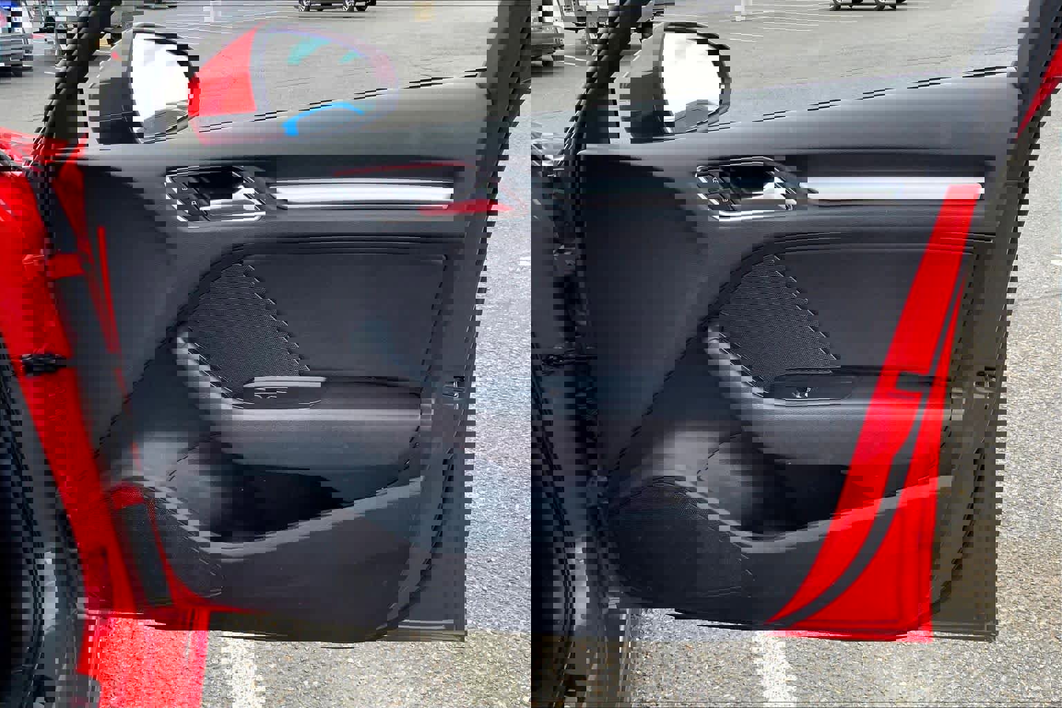 Used 2018 Audi A3 e-tron Premium image 20