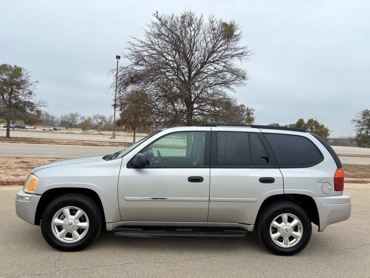 Used 2007 GMC Envoy SLE image 2