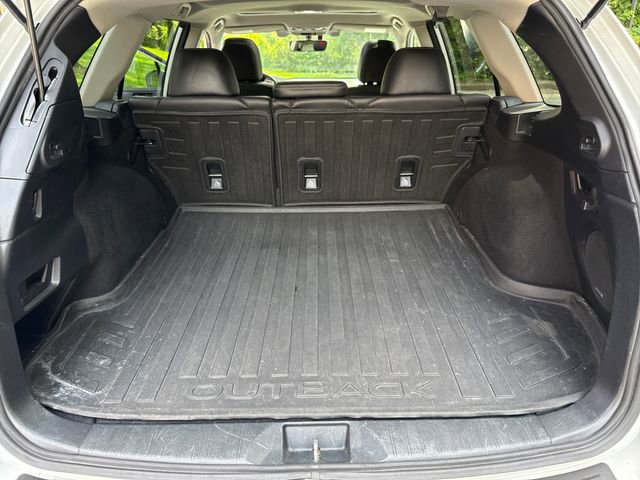 Used 2018 Subaru Outback 2.5i Limited AWD/4WD image 23
