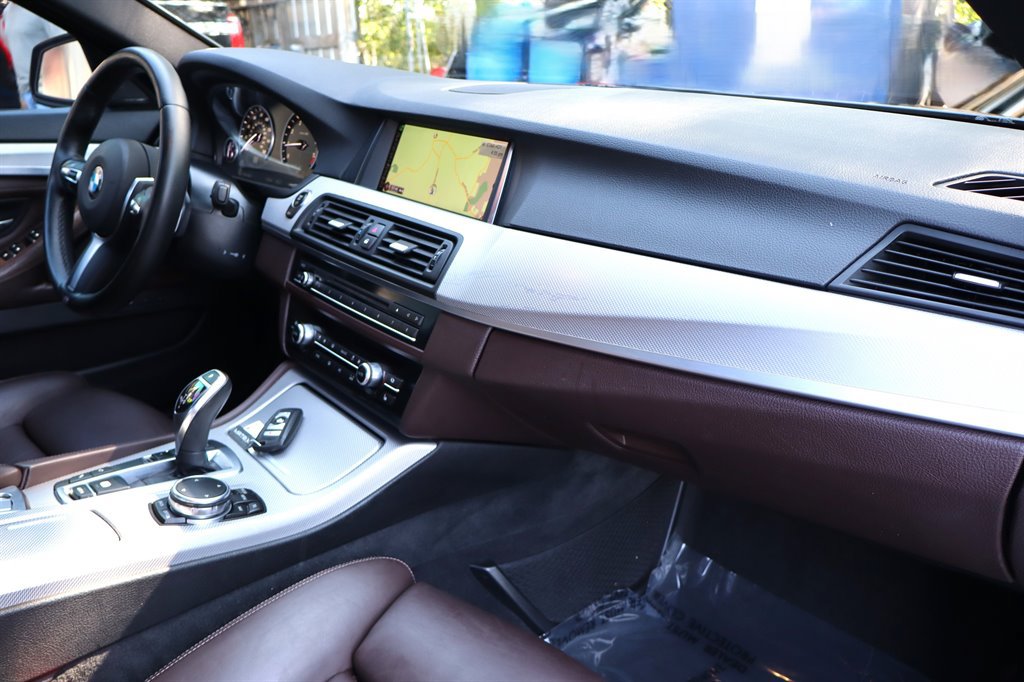 Used 2016 BMW 535i Sedan RWD image 17