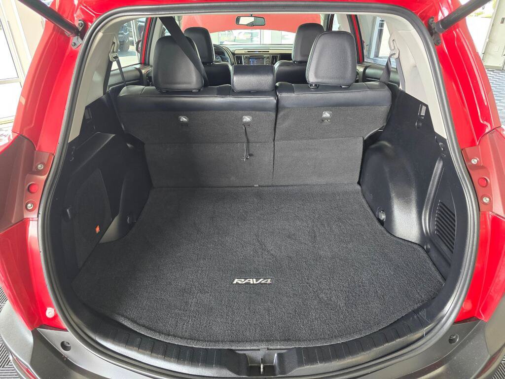 Used 2015 Toyota RAV4 Limited AWD/4WD image 15