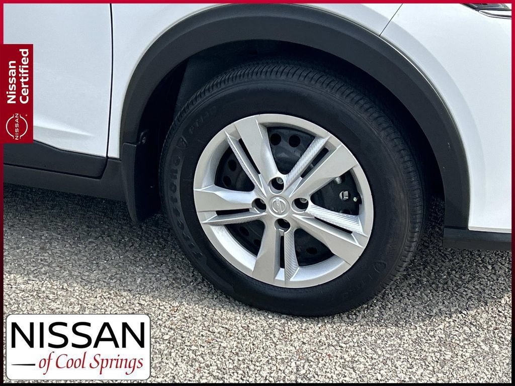 Certified 2025 Nissan Kicks Play S FWD image 9