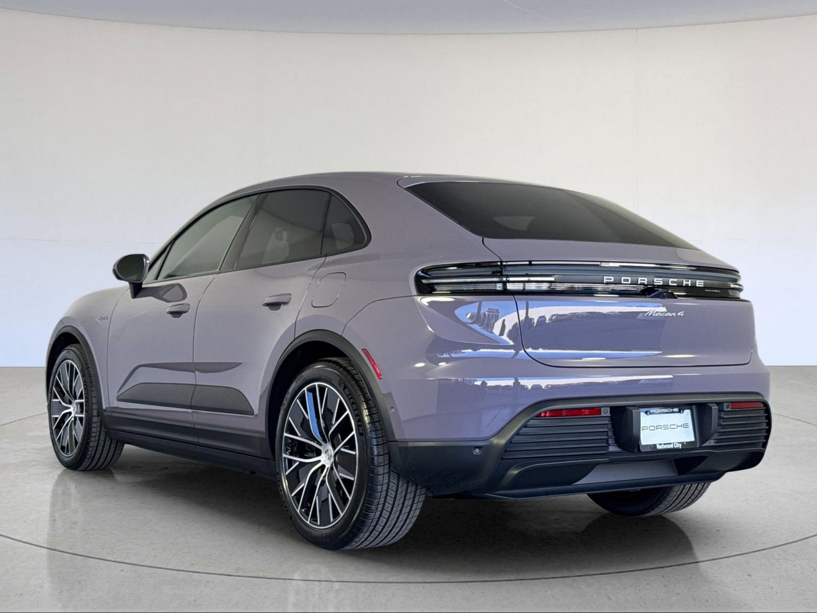 New 2026 Porsche Macan 4 Electric image 3