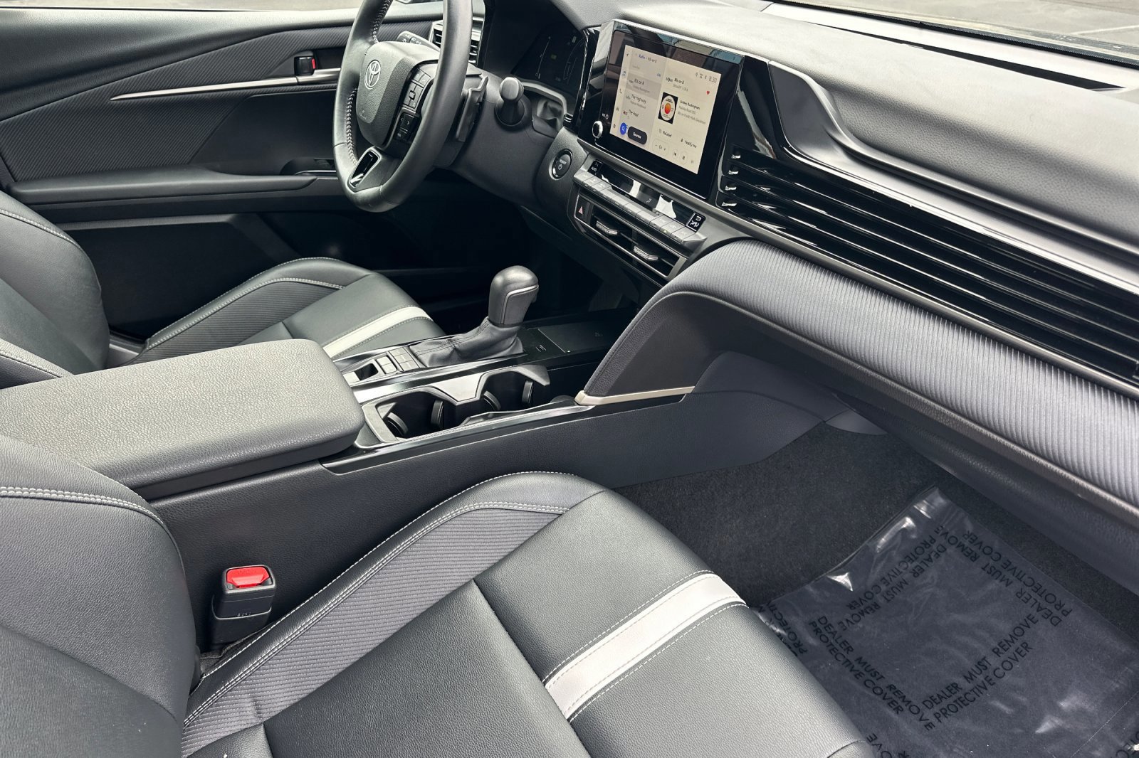 Certified 2025 Toyota Camry SE FWD image 15