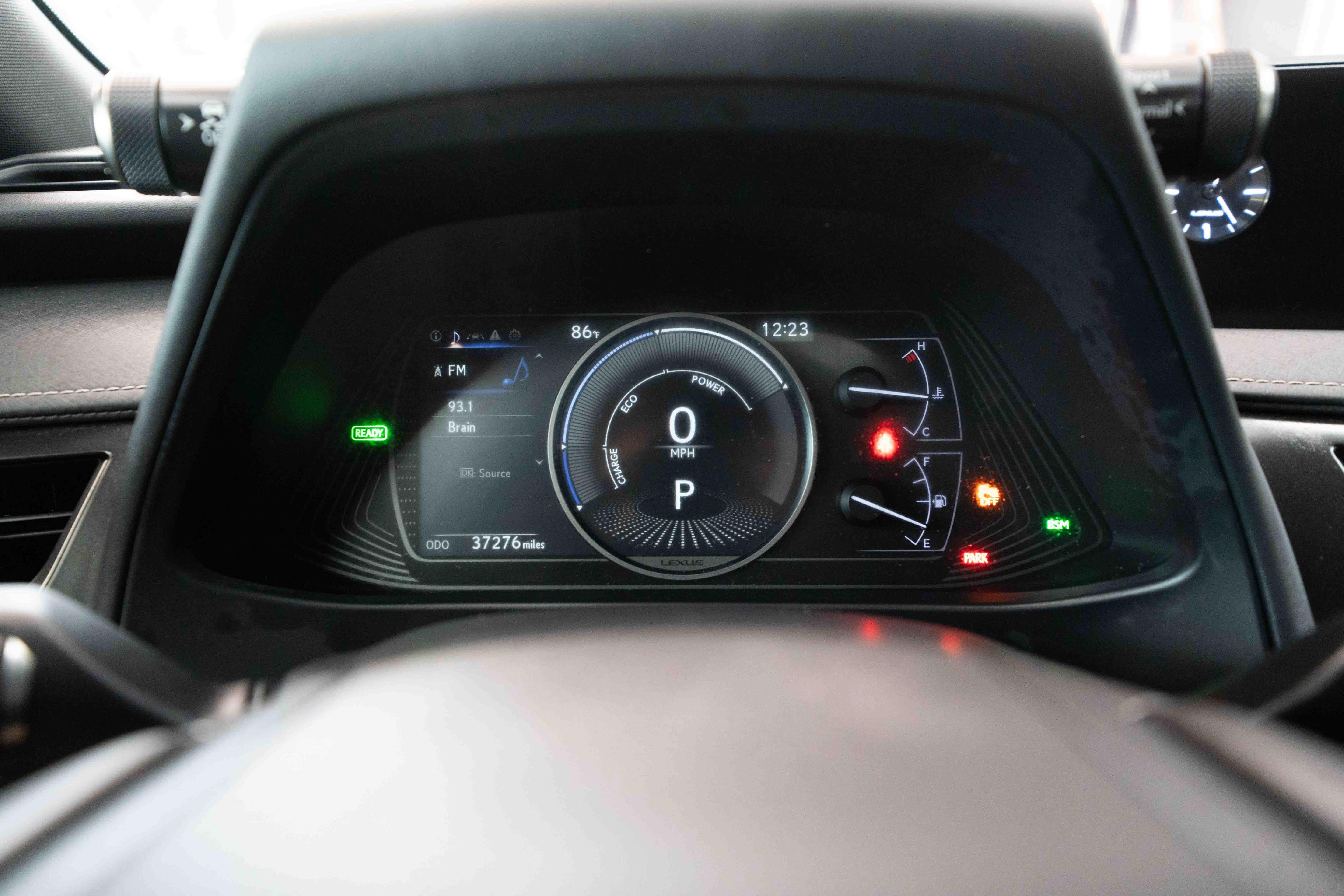 Used 2020 Lexus UX 250h w/ Premium Package AWD/4WD image 16