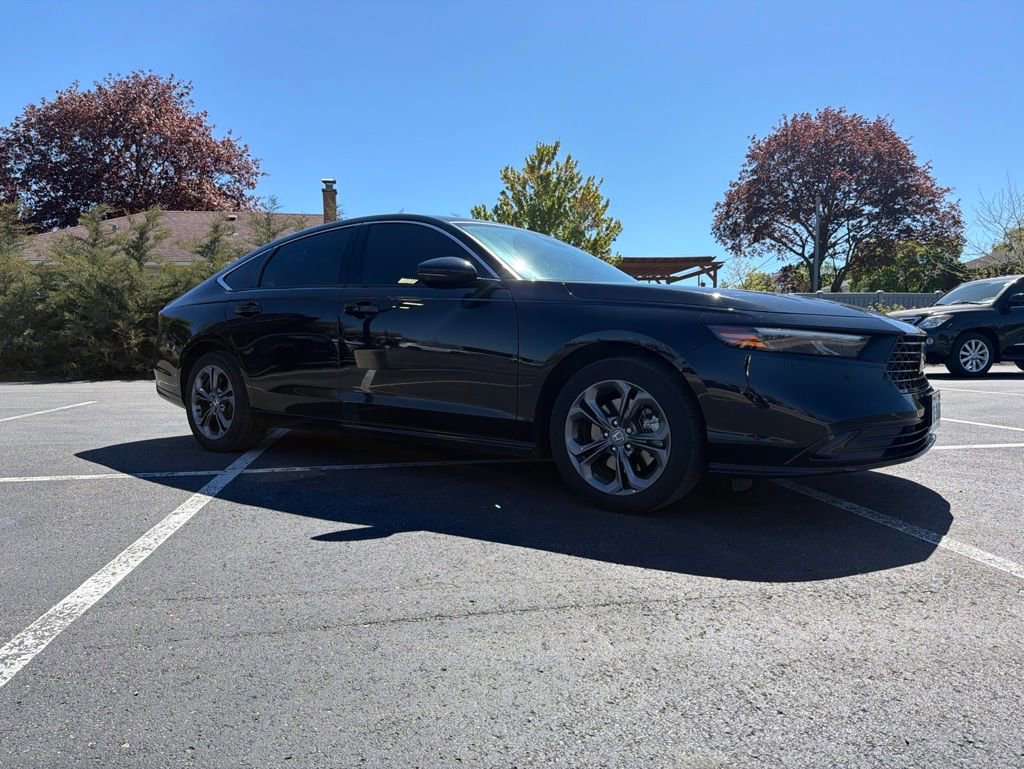 Used 2024 Honda Accord EX-L image 4