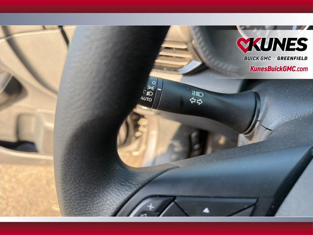 Used 2024 Nissan Sentra SV FWD image 32
