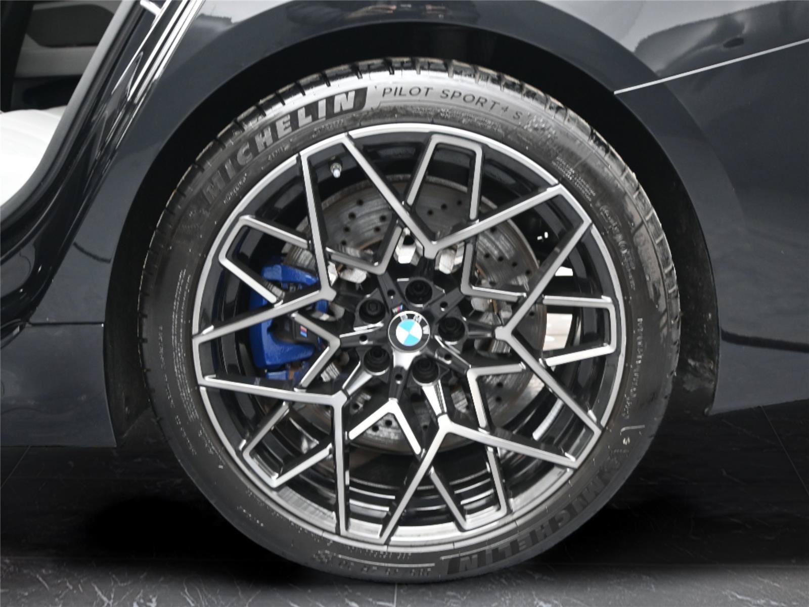Used 2025 BMW M8 Competition AWD/4WD image 20