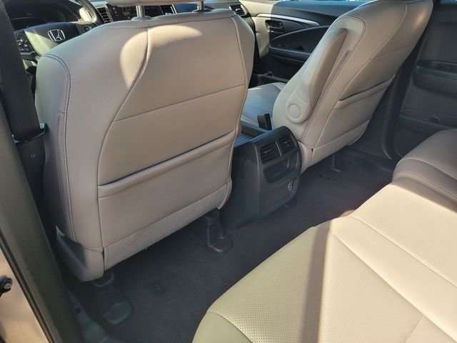 Used 2023 Honda Passport EX-L image 14