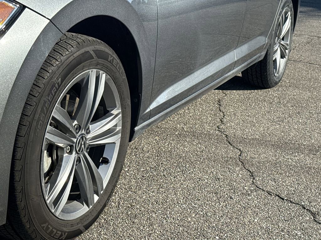 Used 2024 Volkswagen Jetta SE image 19