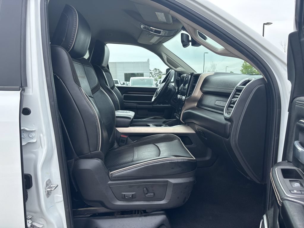Used 2023 RAM 2500 Laramie AWD/4WD image 55