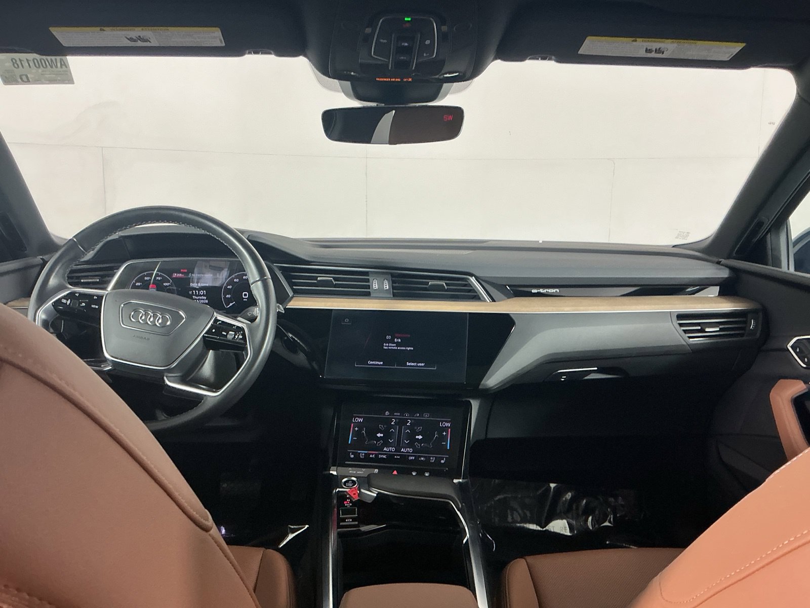 Used 2024 Audi Q8 e-tron Premium Plus w/ Premium Plus Package AWD/4WD image 16