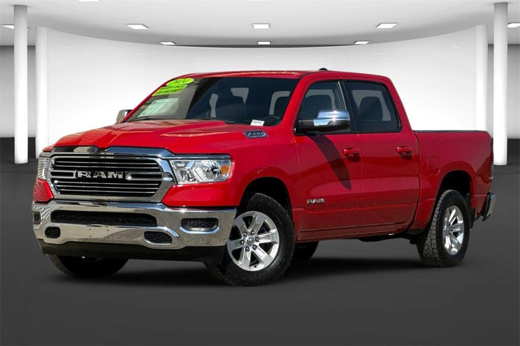 Used 2024 RAM 1500 Laramie image 2