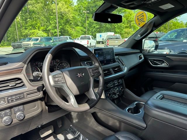 Used 2021 Chevrolet Tahoe Z71 w/ Luxury Package AWD/4WD image 29