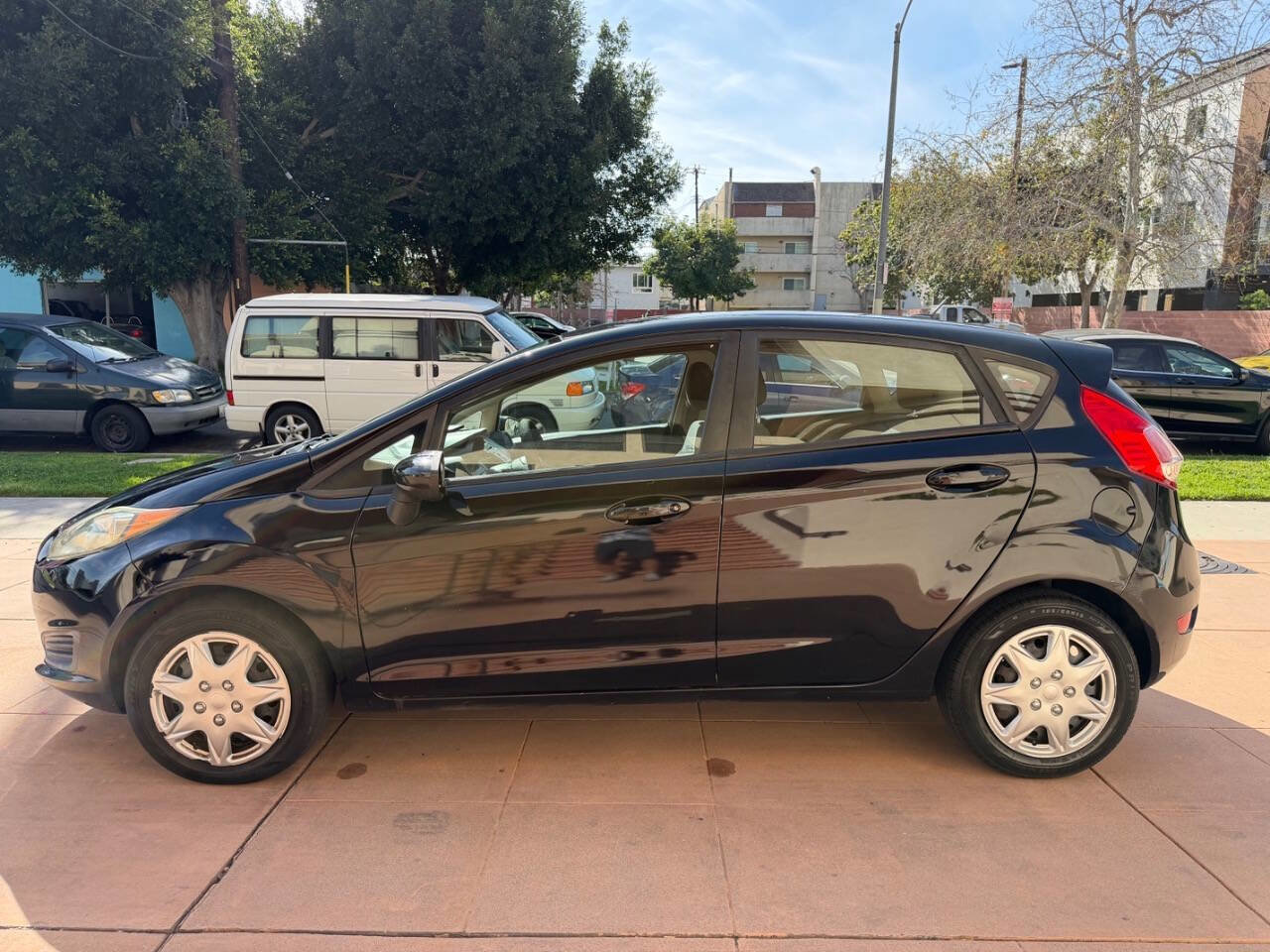 Used 2016 Ford Fiesta S image 8