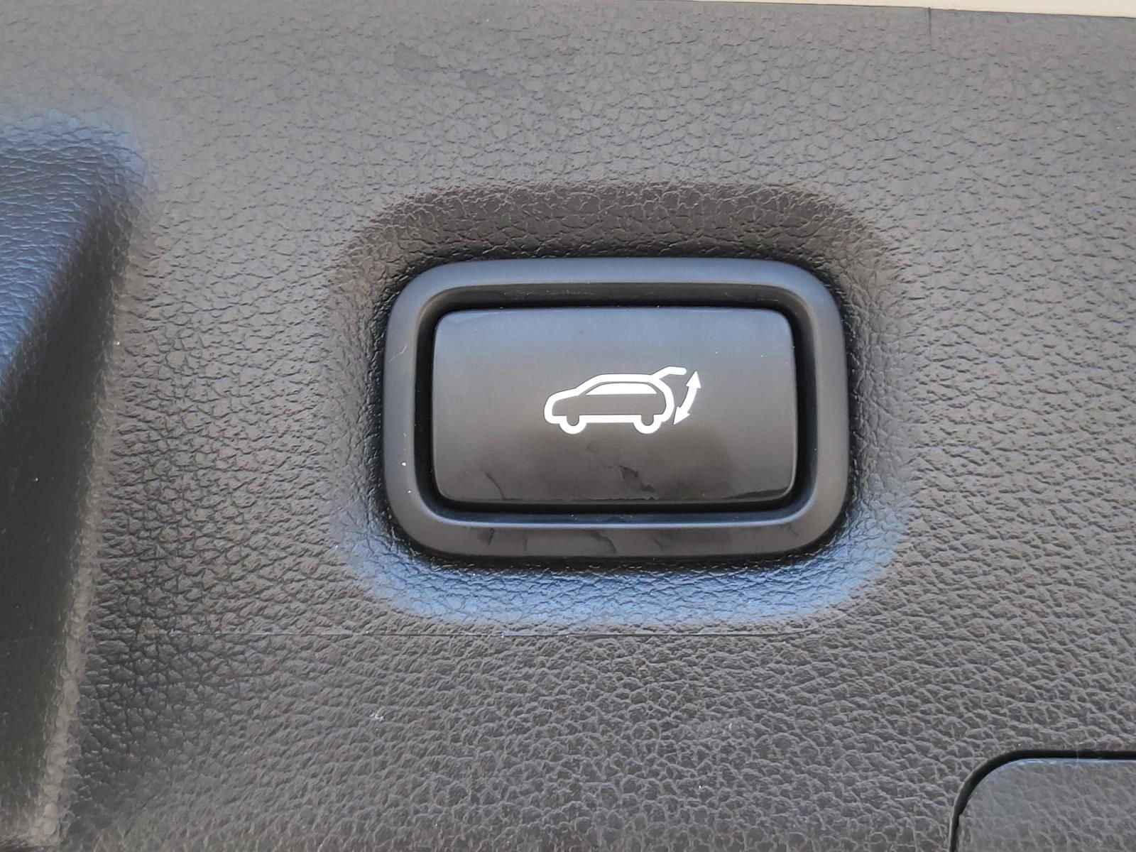 Used 2022 Hyundai Santa Fe Limited AWD/4WD image 12