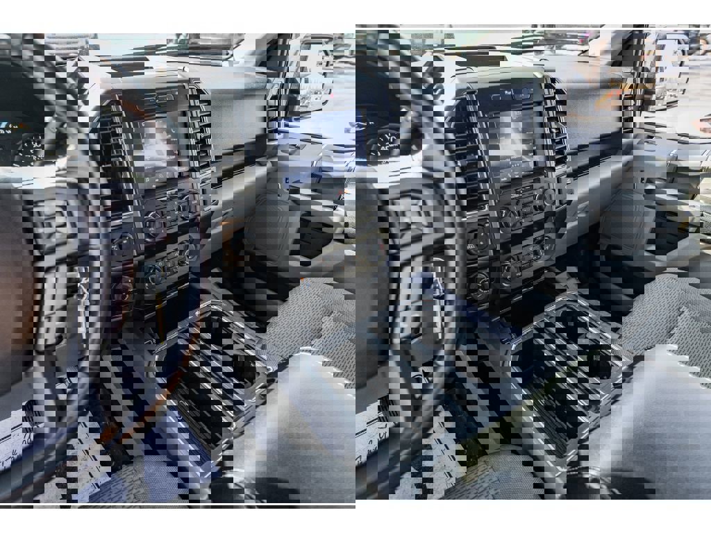 Used 2019 Ford F150 XLT w/ Equipment Group 302A Luxury image 15