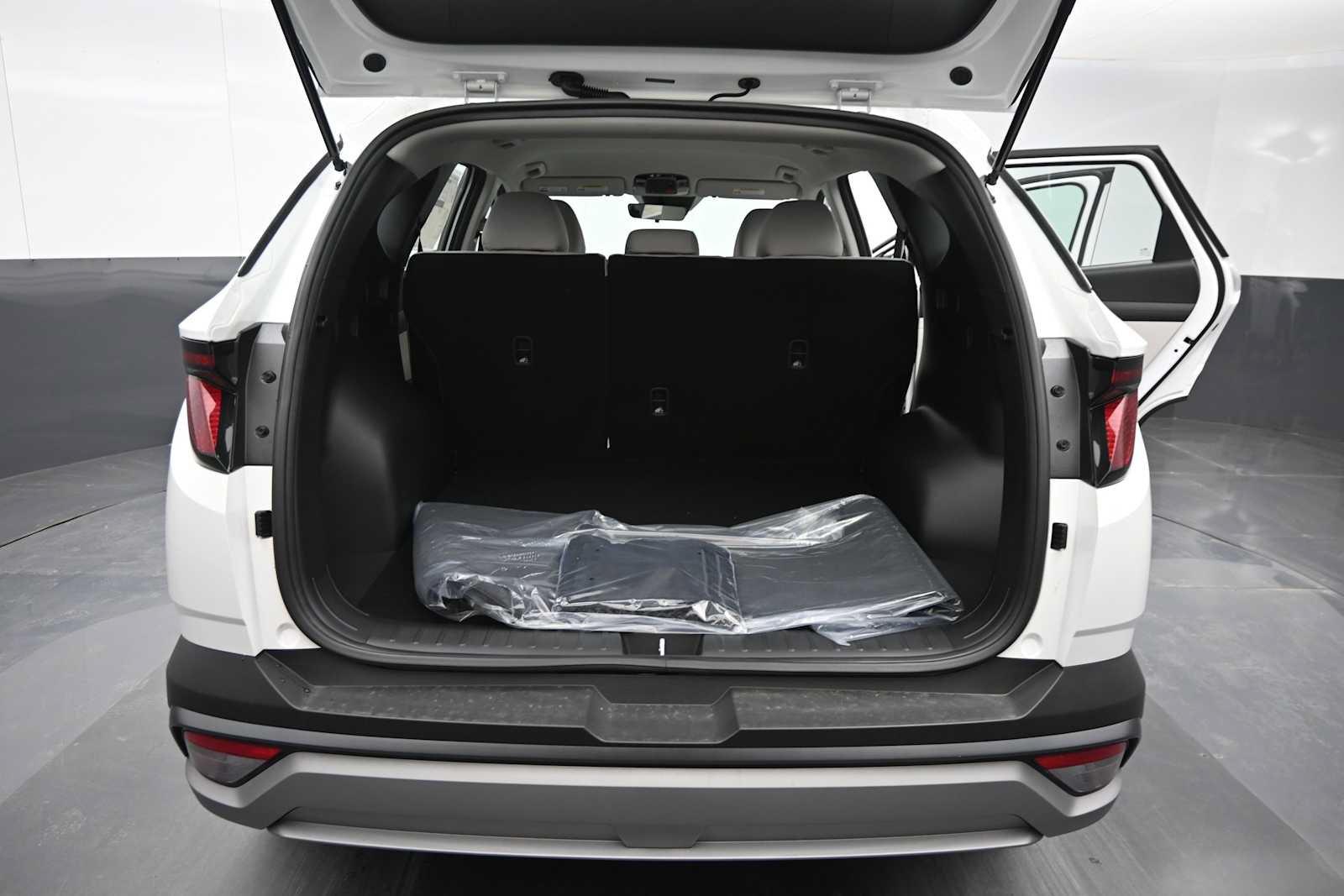 New 2026 Hyundai Tucson SE AWD/4WD image 14