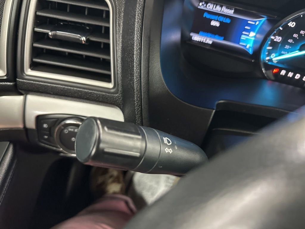 Used 2017 Ford Explorer XLT w/ Equipment Group 202A image 37