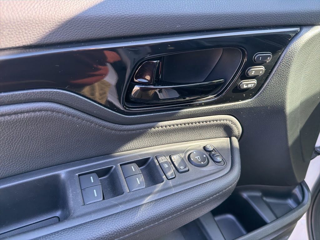Used 2024 Honda Odyssey Elite image 29