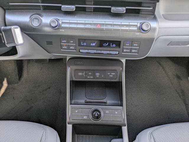 New 2026 Hyundai Kona SEL Premium AWD/4WD image 18