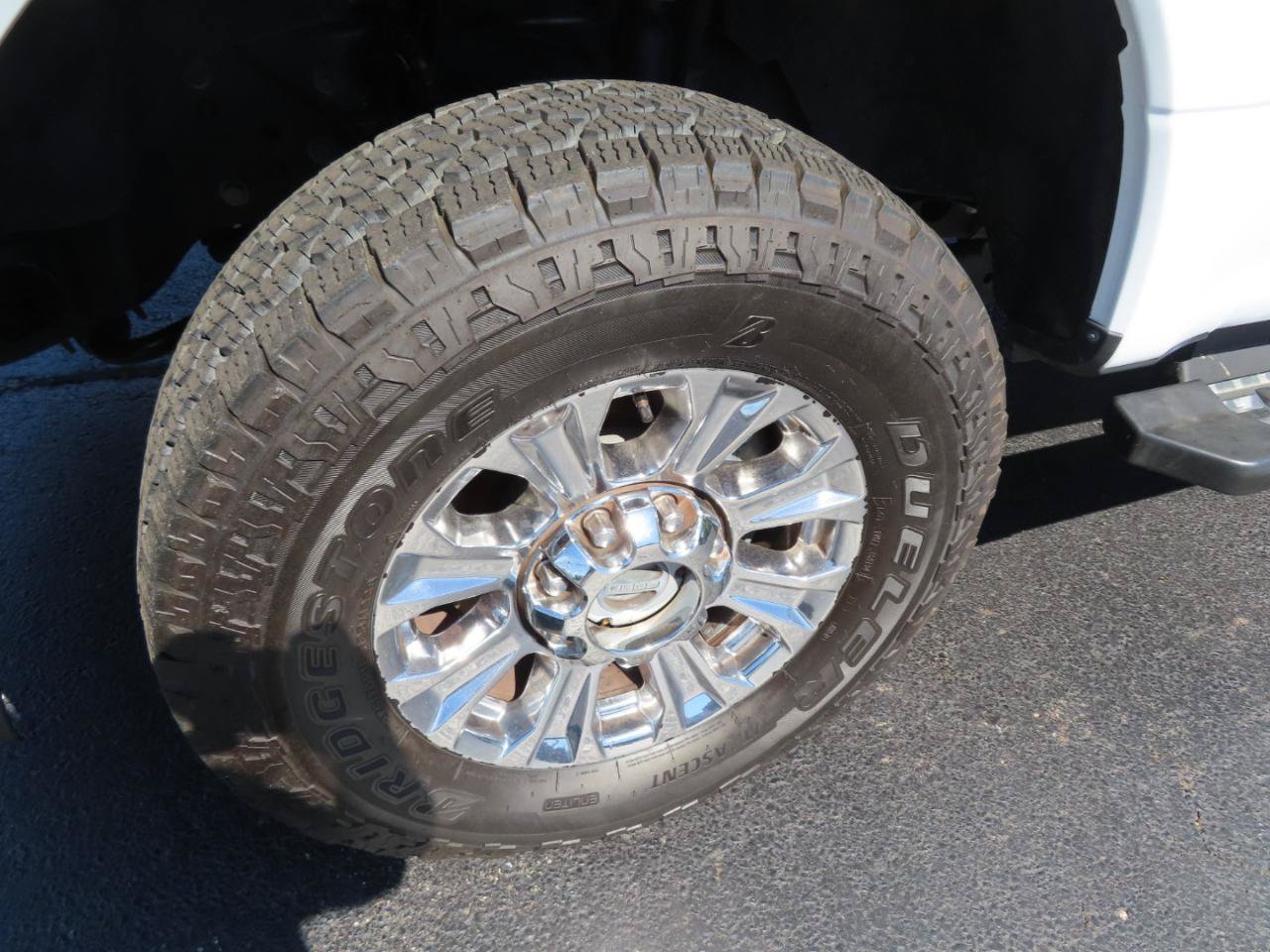Used 2018 Ford F250 XLT w/ XLT Premium Package AWD/4WD image 11