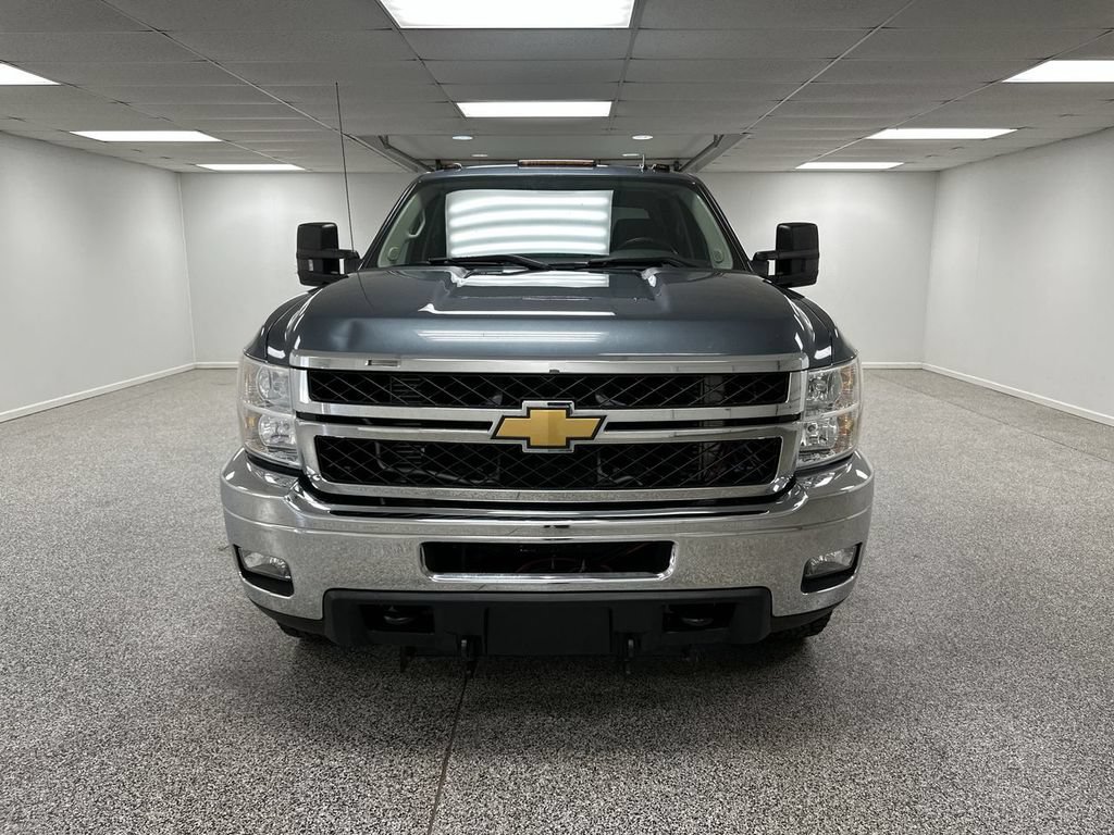 Used 2014 Chevrolet Silverado 2500 LT w/ Interior Plus Package AWD/4WD image 3