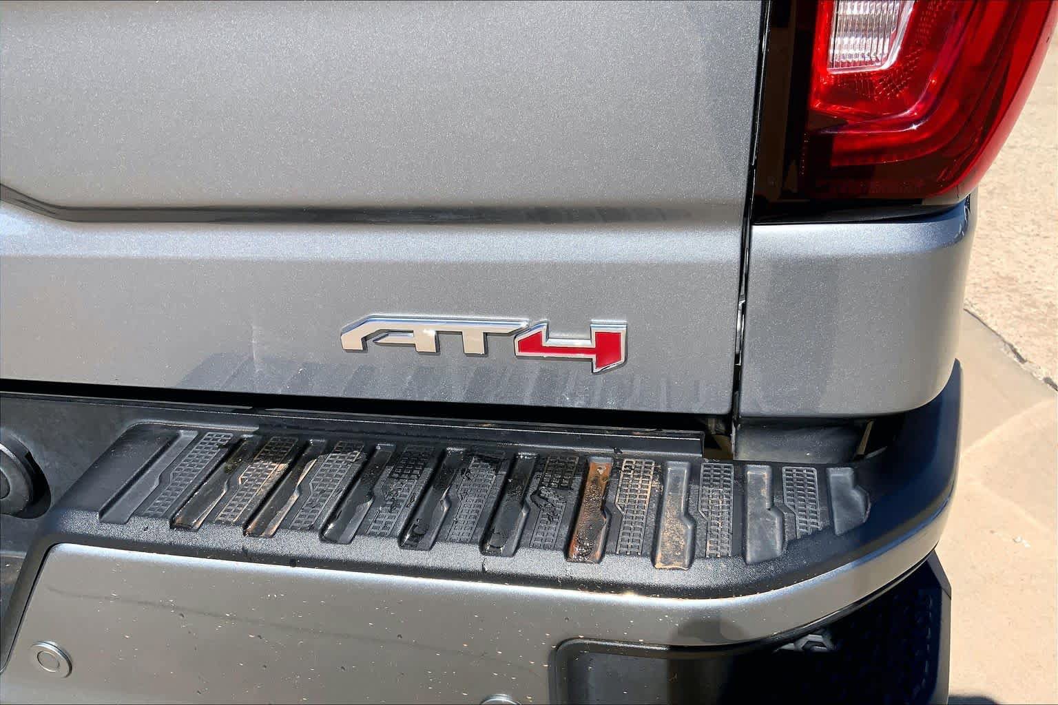 Used 2023 GMC Sierra 1500 AT4 w/ Technology Package AWD/4WD image 30