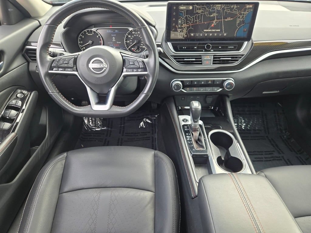 Used 2024 Nissan Altima 2.5 SR w/ SR Premium Package FWD image 18