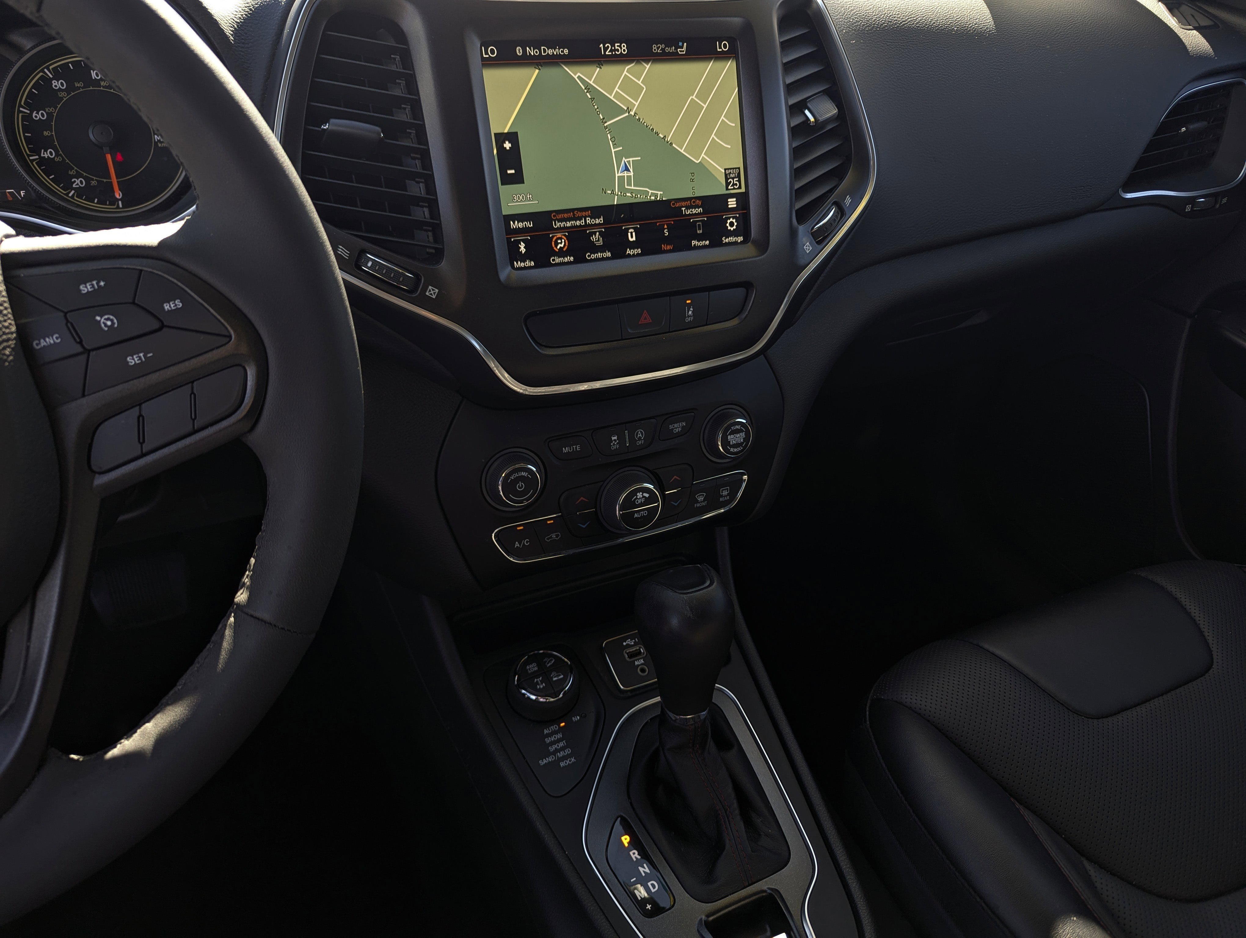 Used 2022 Jeep Cherokee Trailhawk w/ Sound & Nav Group image 10