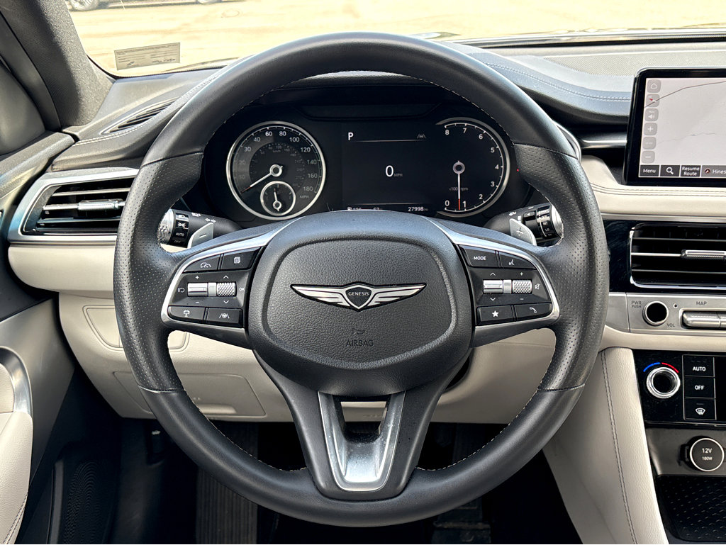 Used 2025 Genesis G70 2.5T image 15