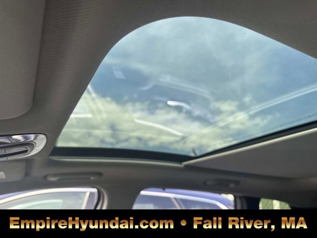 Used 2023 Hyundai Santa Fe SEL w/ Premium Package image 23
