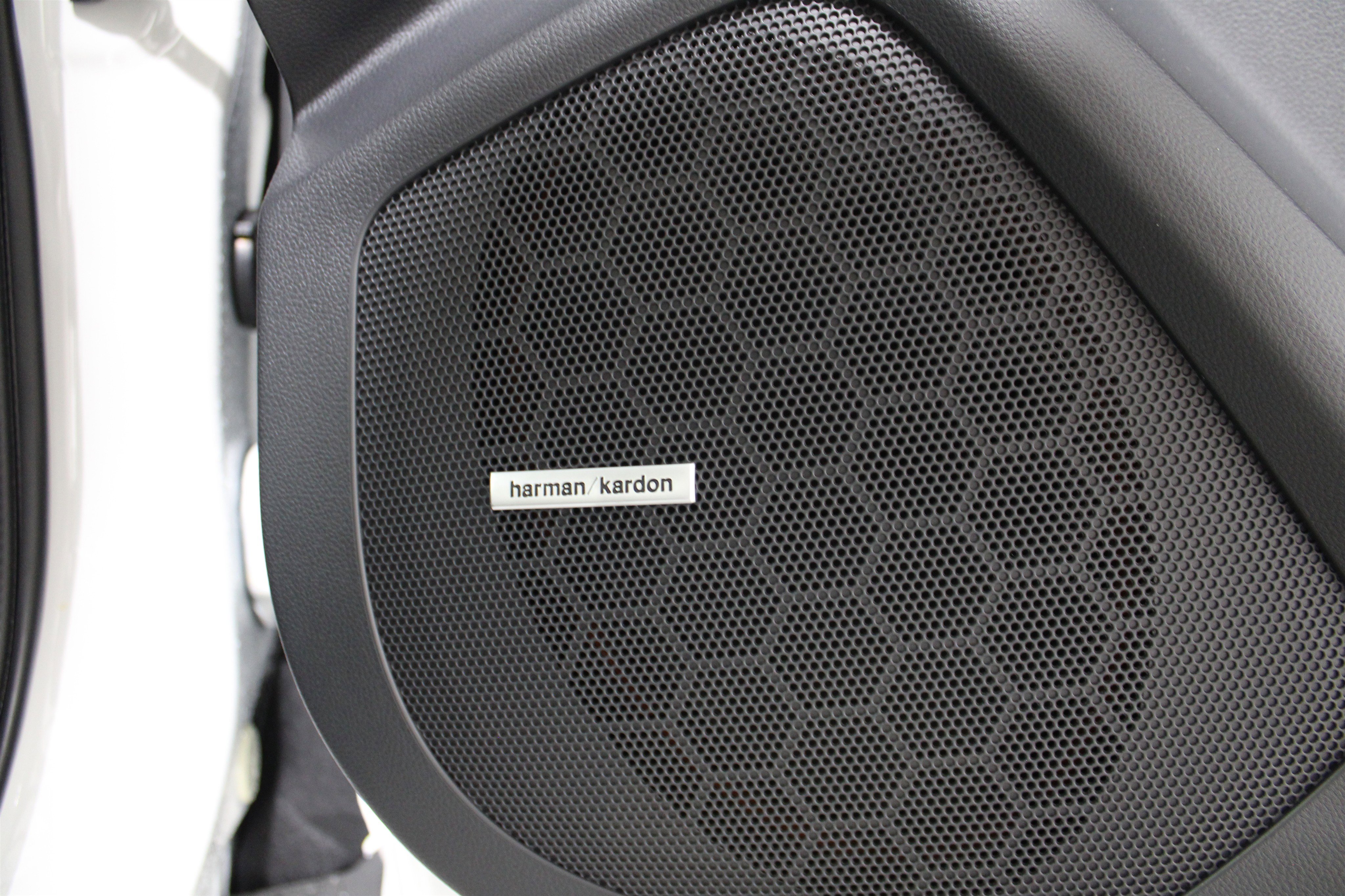 New 2025 Subaru Ascent Limited image 28