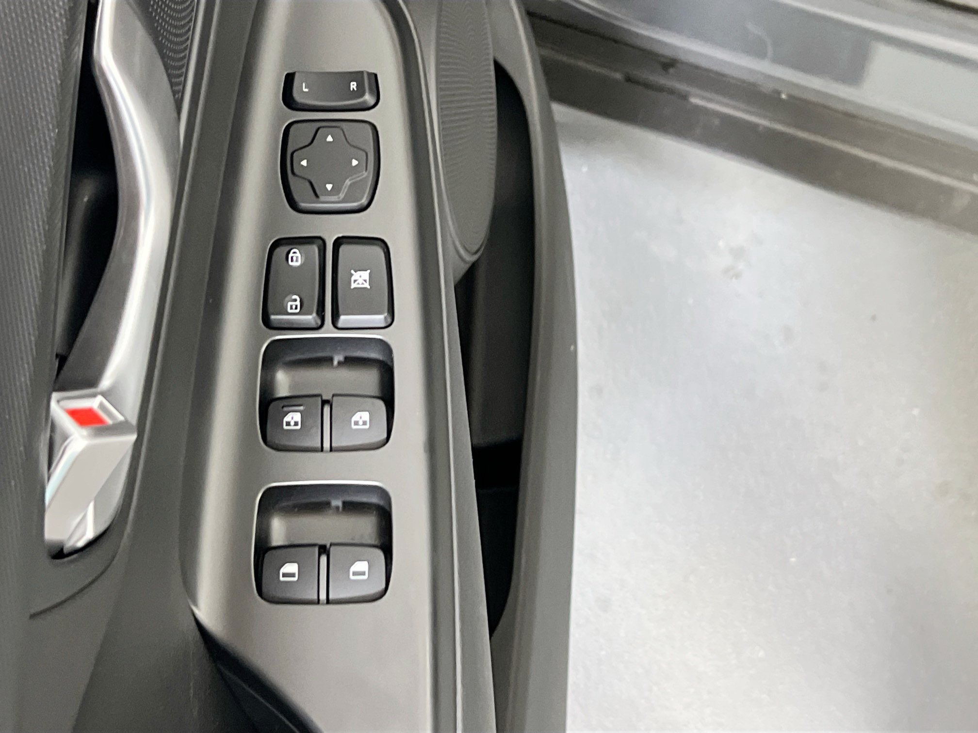 Used 2023 Hyundai Kona SEL w/ Convenience Package AWD/4WD image 18