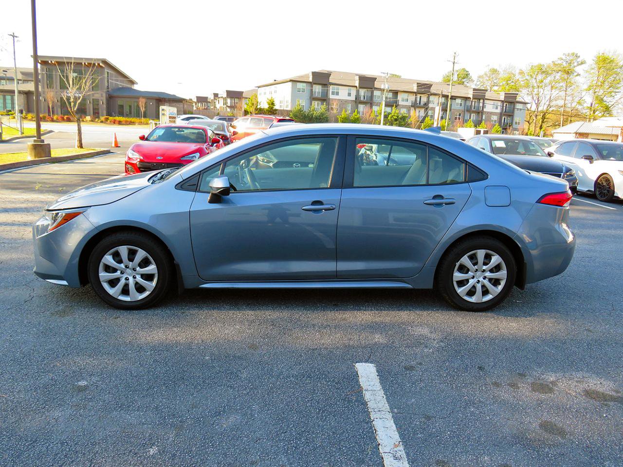 Used 2021 Toyota Corolla LE FWD image 10