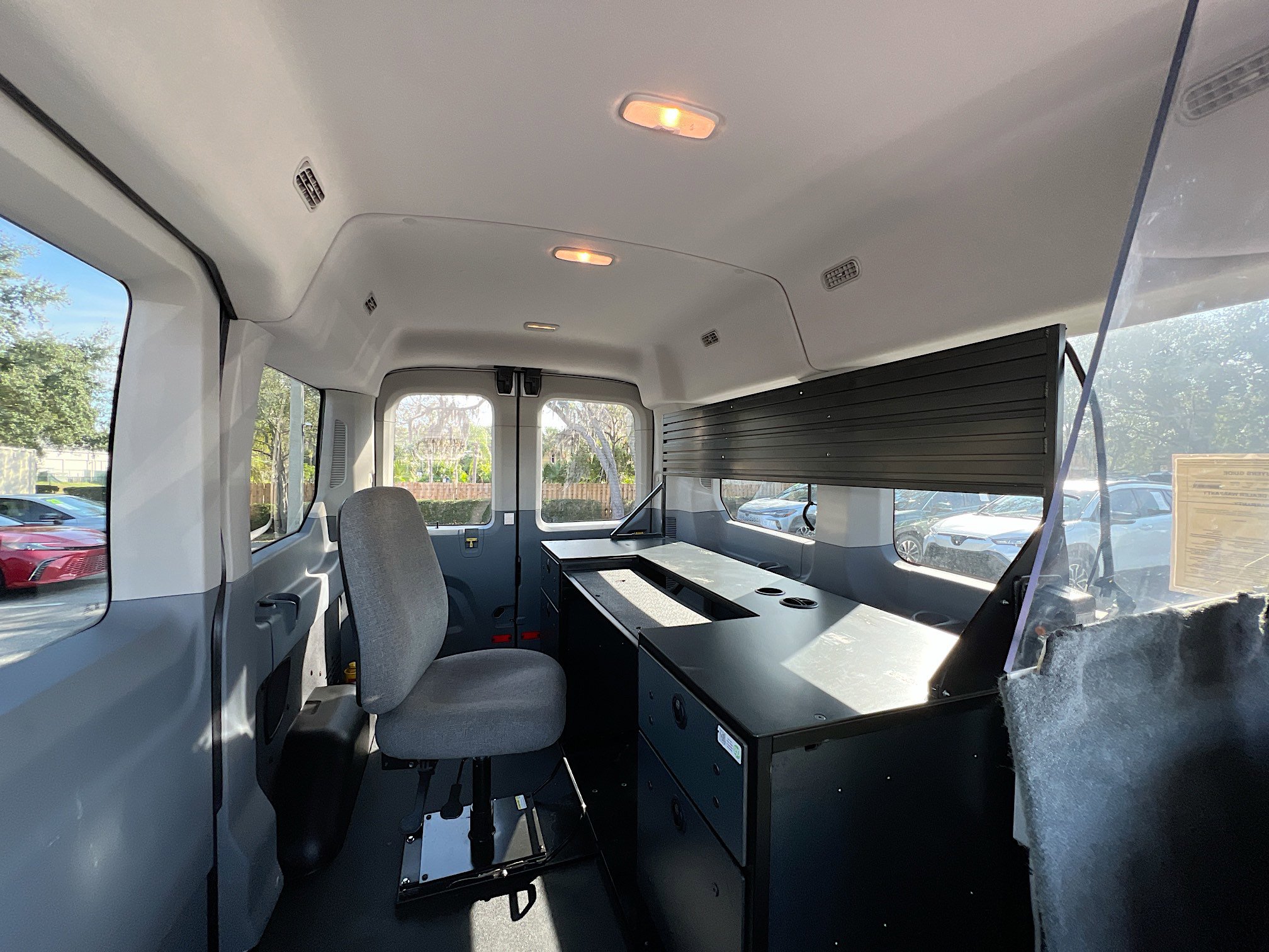 Used 2018 Ford Transit 150 XLT image 33