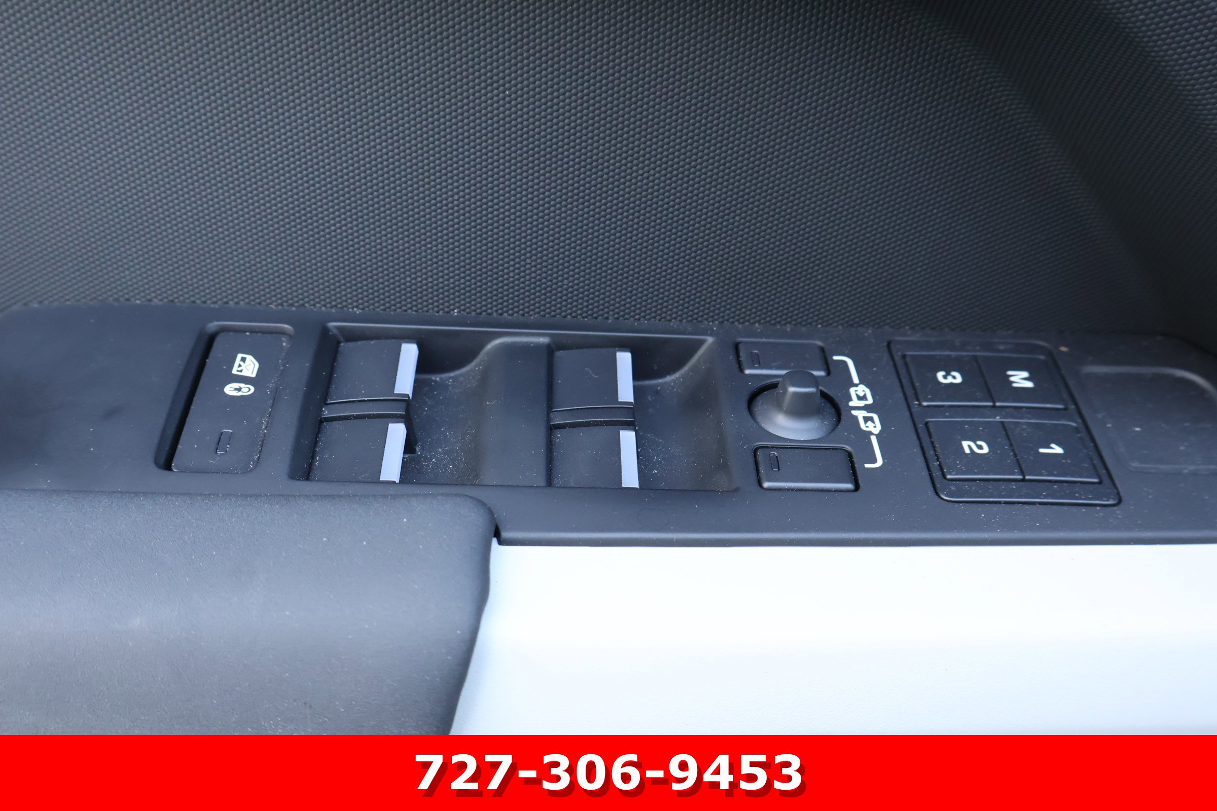 Used 2024 Land Rover Defender 110 S image 15