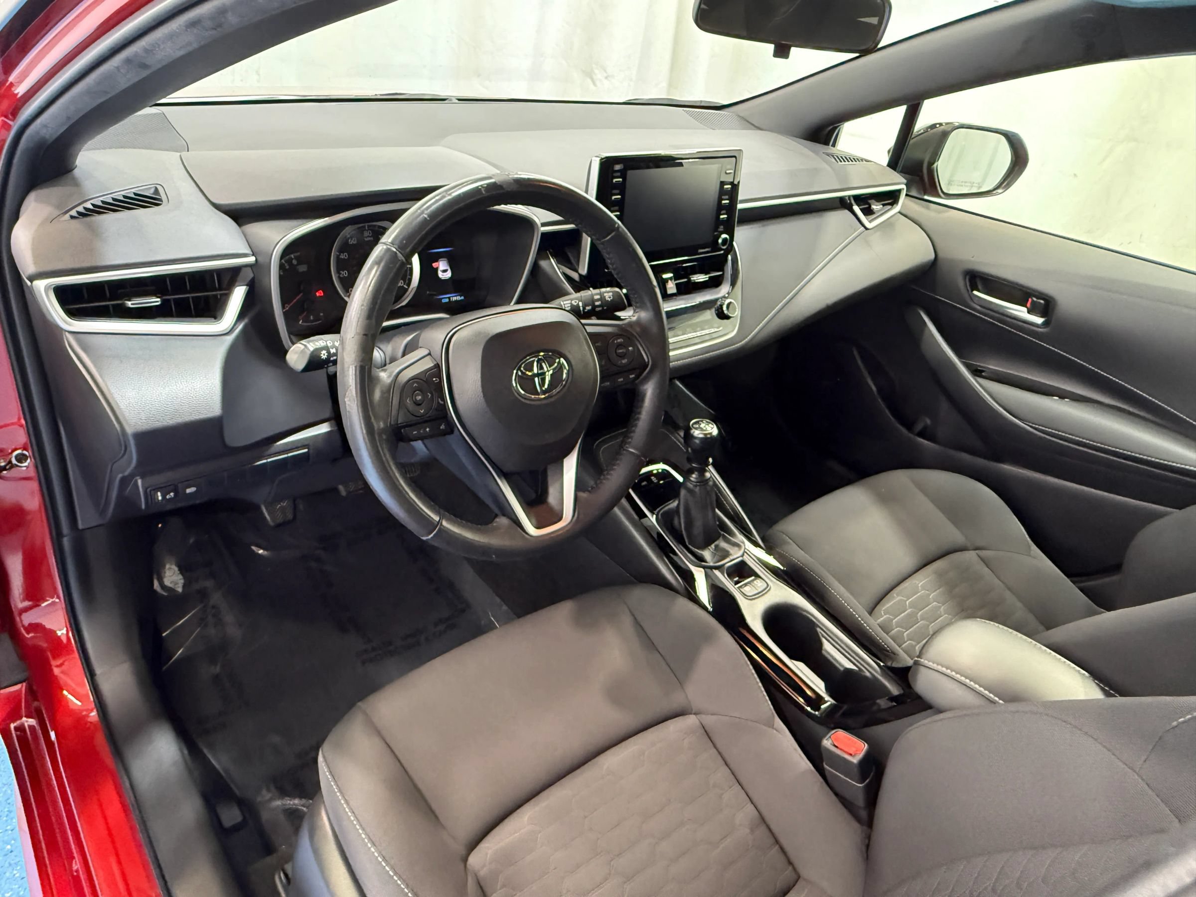 Used 2021 Toyota Corolla SE FWD image 14