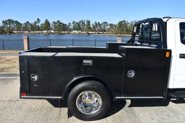 Used 2022 Ford F350 XL w/ Power Equipment Group image 4