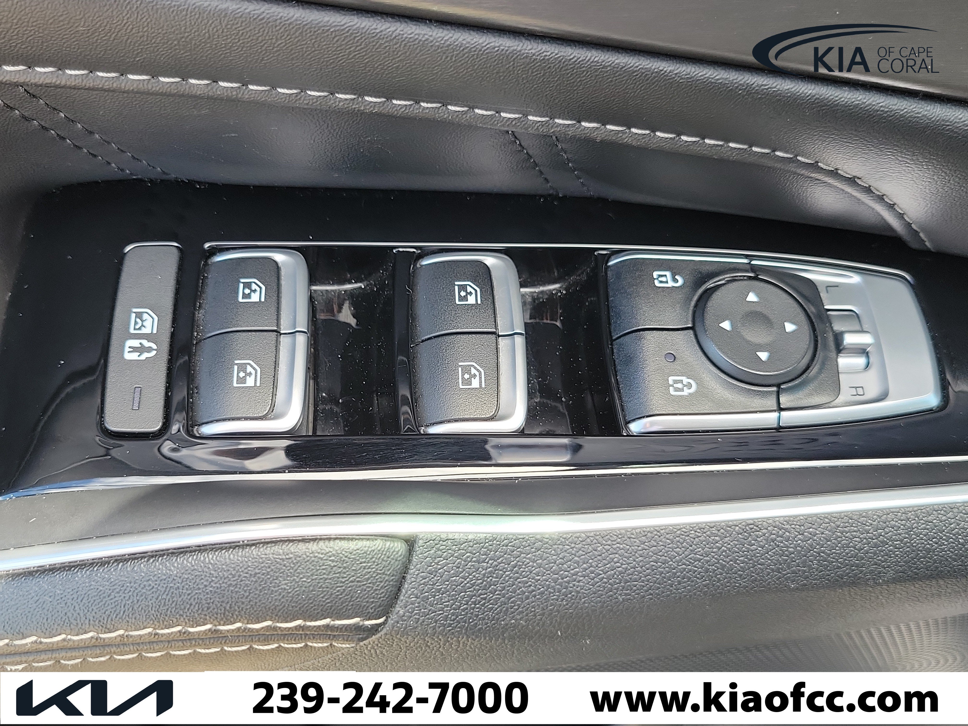 Used 2022 Kia Sorento SX AWD/4WD image 25